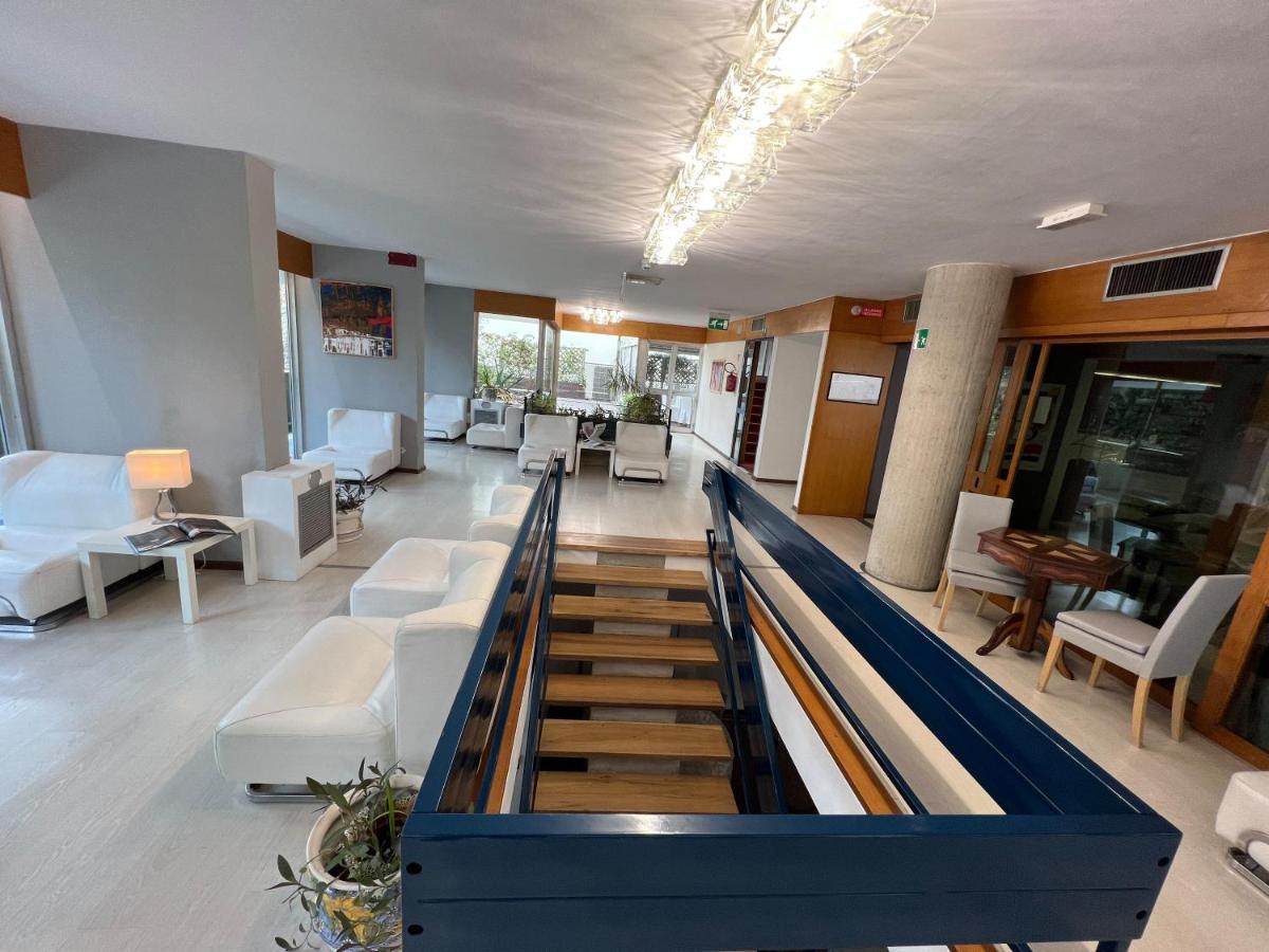 Hotel Abruzzi Teramo Bagian luar foto