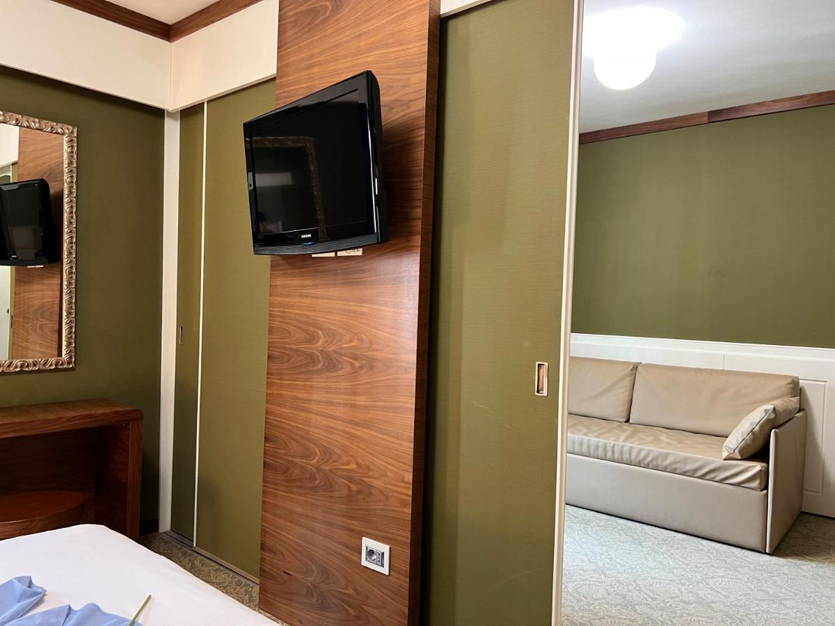 Hotel Abruzzi Teramo Bagian luar foto